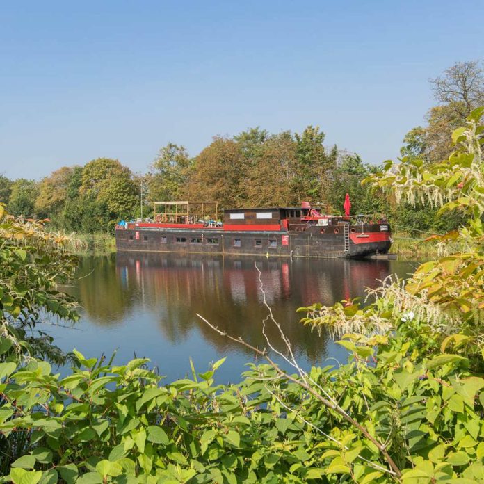 tiny house boat