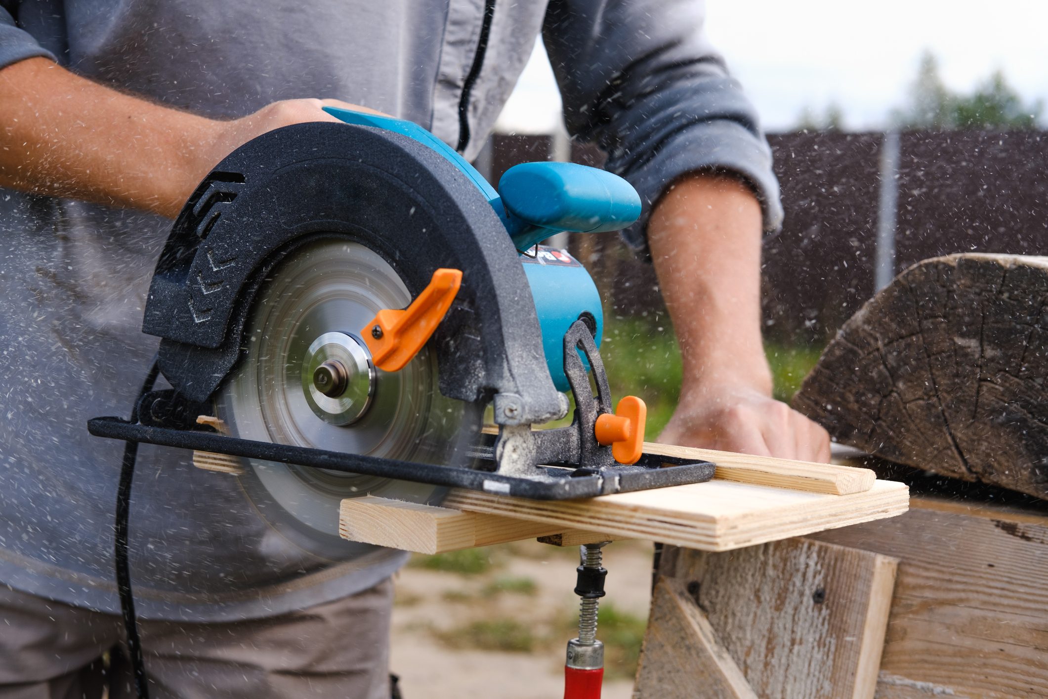 Buyer’s Guide To Circular Saws