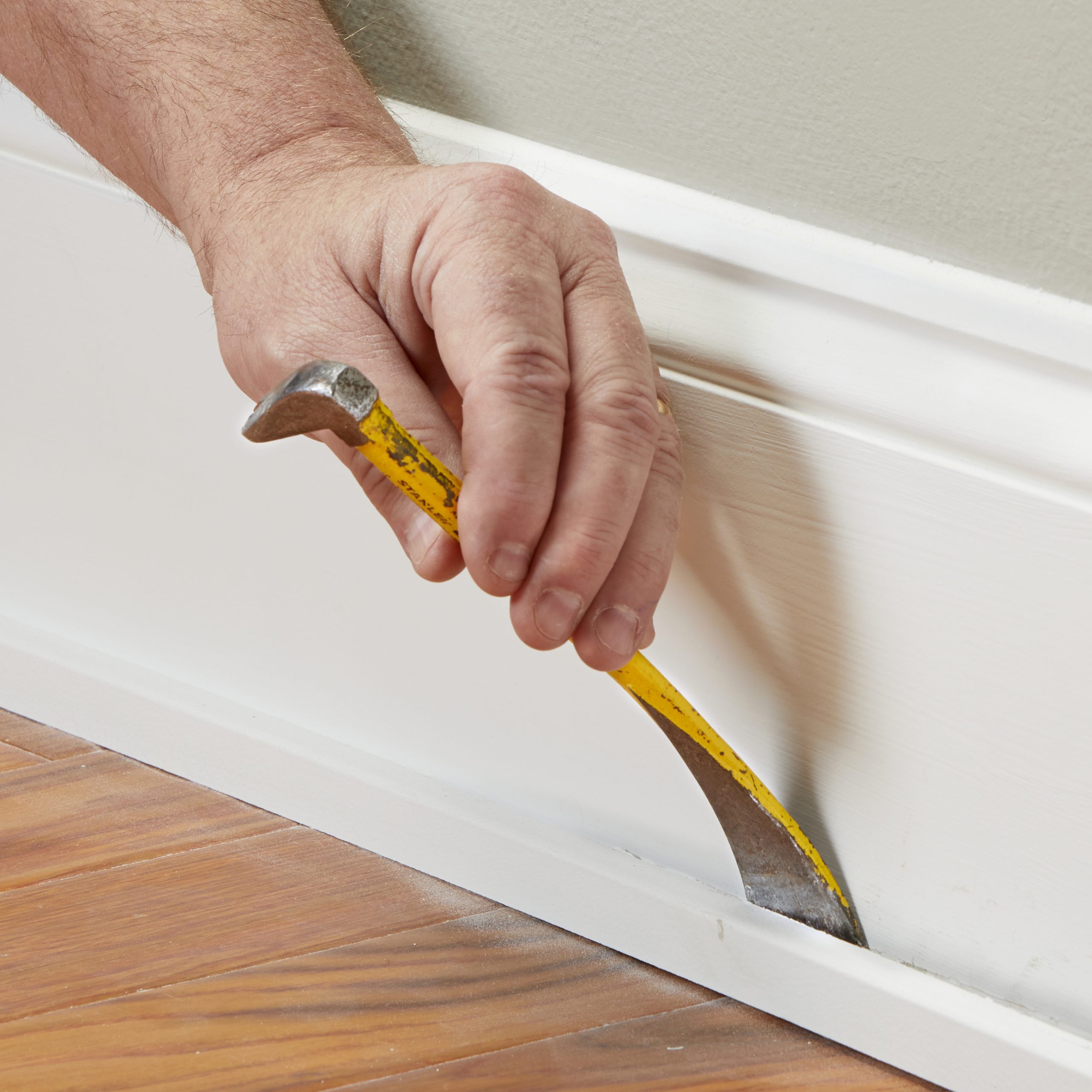 mini moulding crowbar