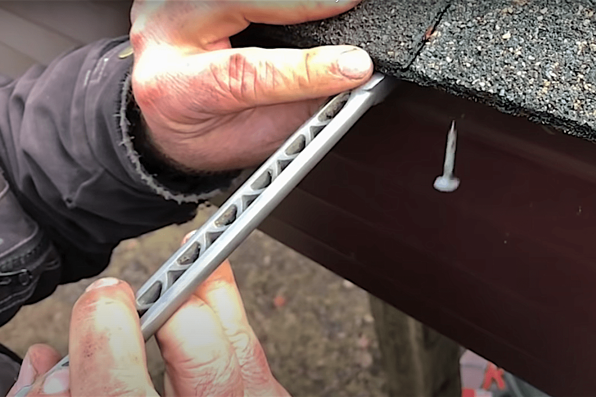 Loosen Roofing