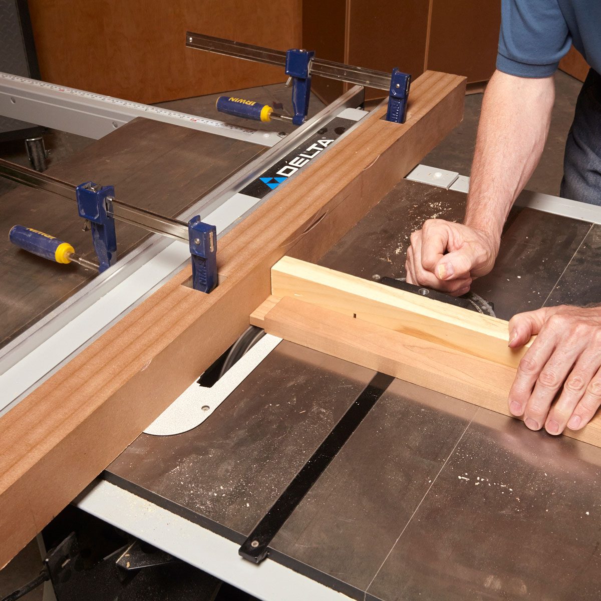 sacrificial table saw fence